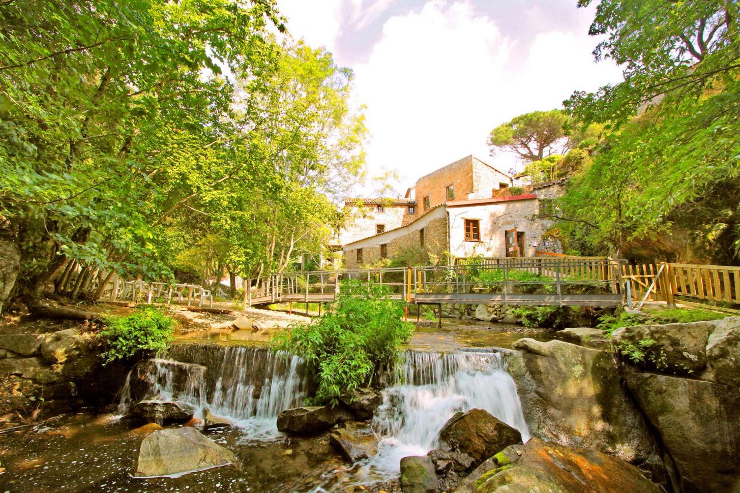 Moulin à papier de brousse © clida