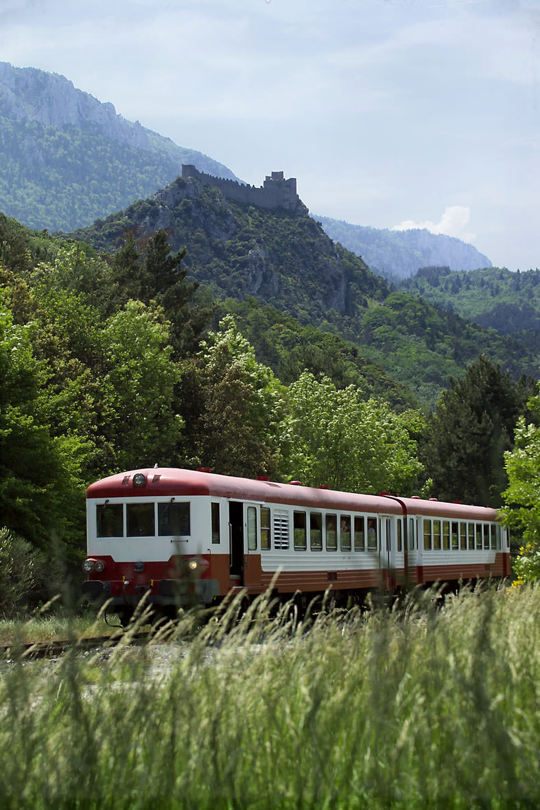 Balade à bord du Train Rouge Pays Cathare