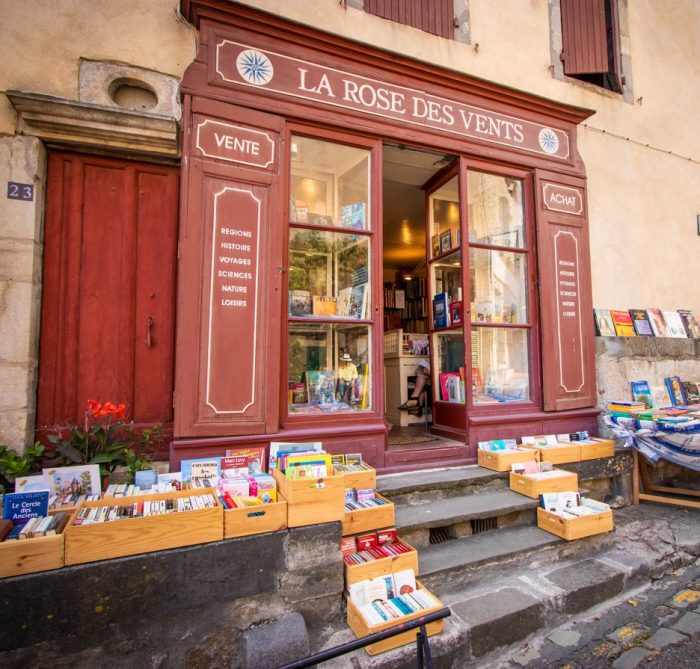 Librairie à Montolieu ©Céline Deschamps