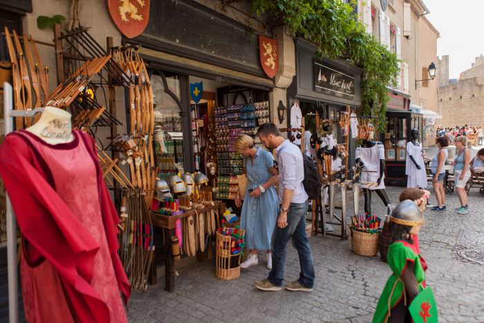 Carcassonne, magasin, cité, couple