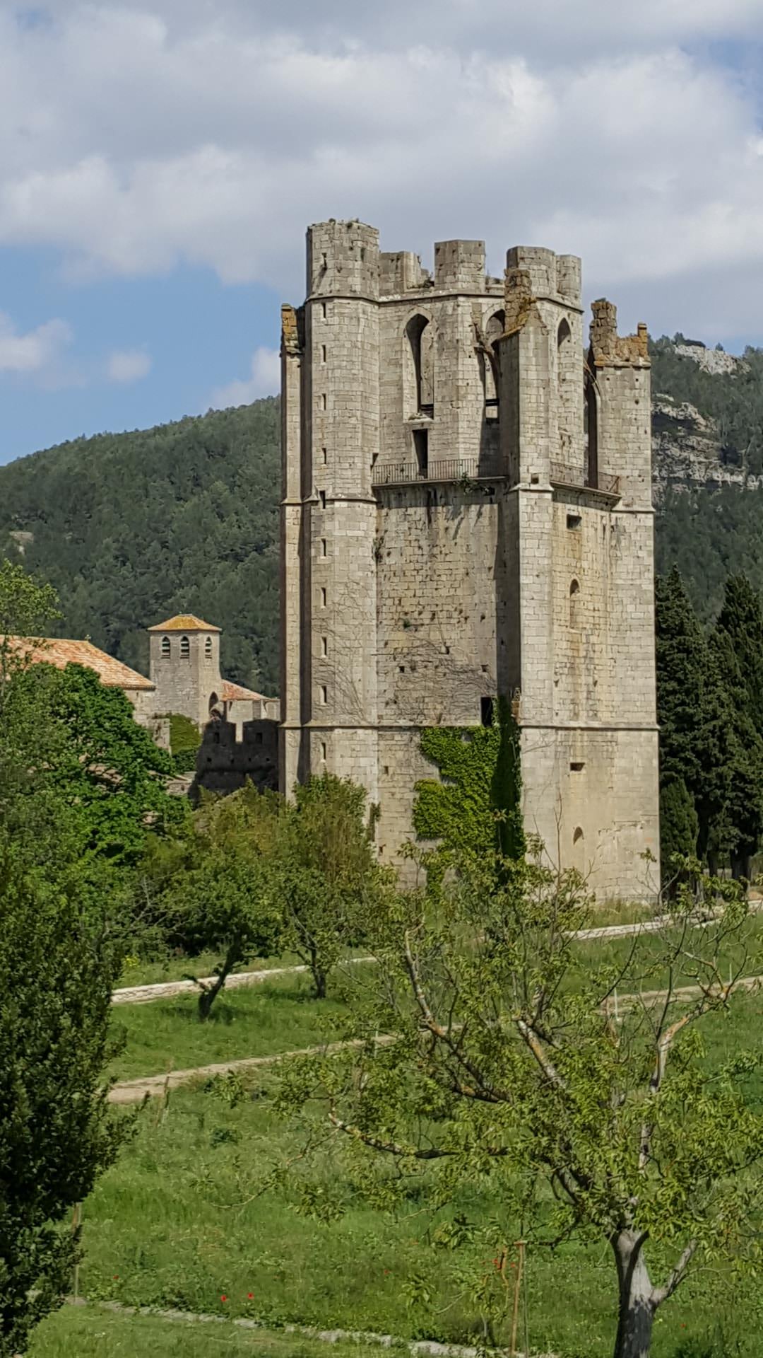 Lagrasse, abbaye