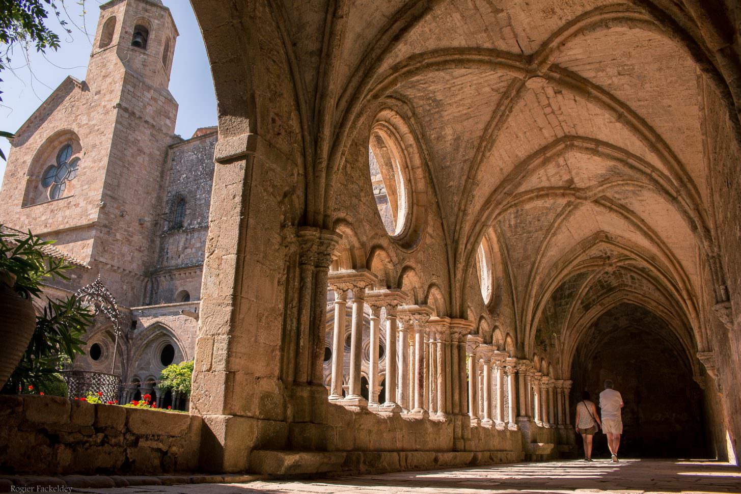 Visite du cloître et du clocher de l'Abbaye de Fontfroide ©Rogier Fackeldey-Abbaye de Fontfroide