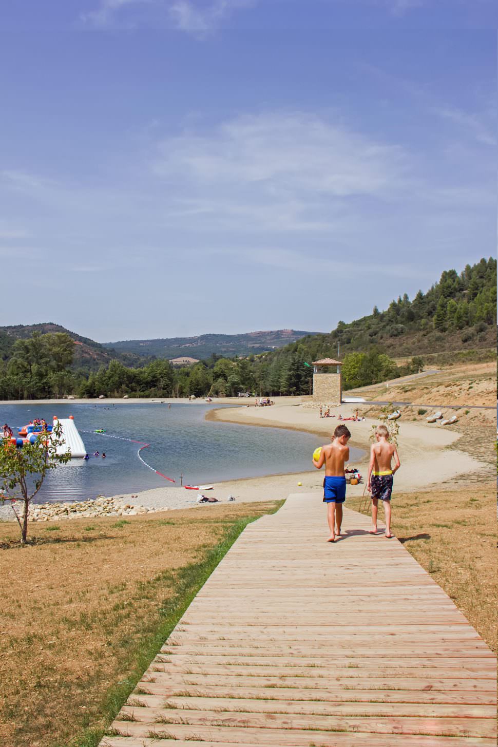 quillan lac saint bertrand, enfants