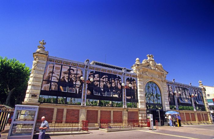 Visite des halles de Narbonne ©Céline Deschamps-ADT de l'Aude