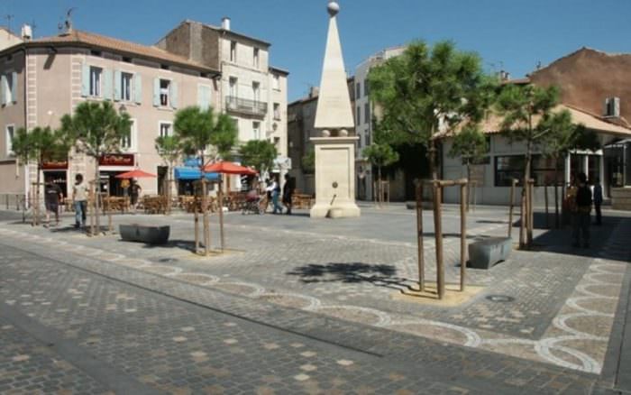 Place du forum à Narbonne