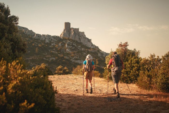 Le Sentier Cathare en direction du Château de Quéribus ©Vincent Photographie-ADT de l'Aude