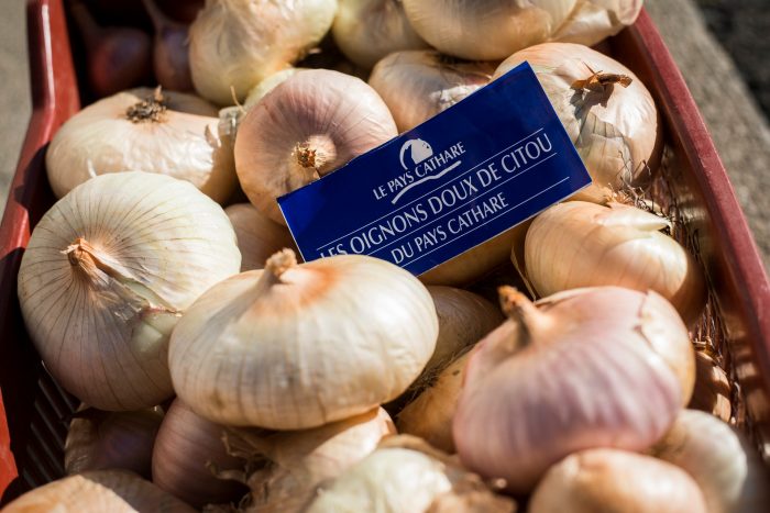 Oignon doux de Citou, marque Pays Cathare©L. Charles, ADT de l'AUDE