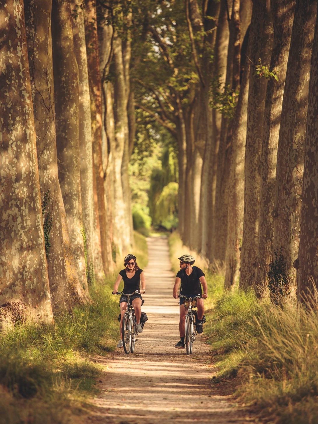 Randonnée à velo en couple, lauragais ©Vincent photographie- ADT de l'Aude