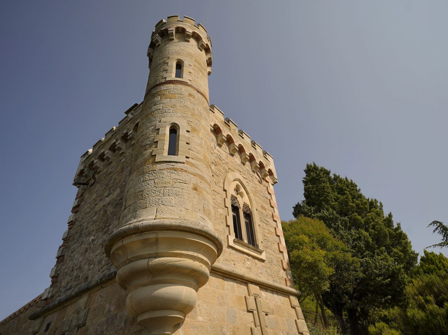 Tour Magdalla, tête de proue du domaine de l'abbé Saunière à Rennes le Château © Raphaël Kann