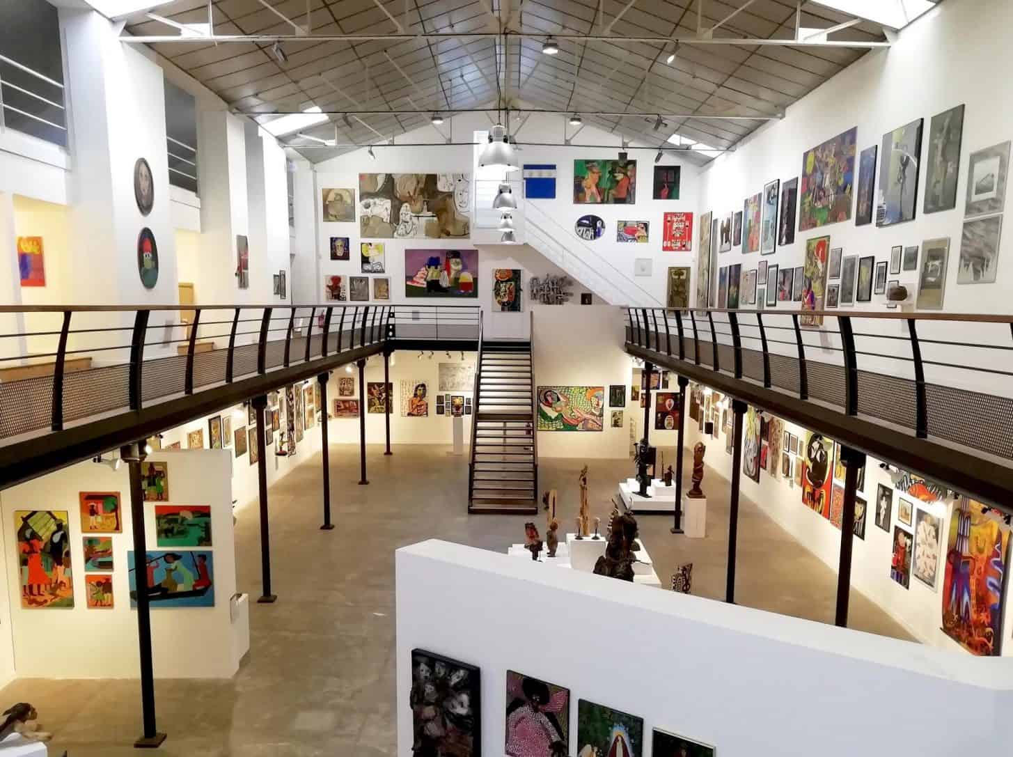Le grand hall de la fabrique des Arts à Montolieu © Cerès Franco