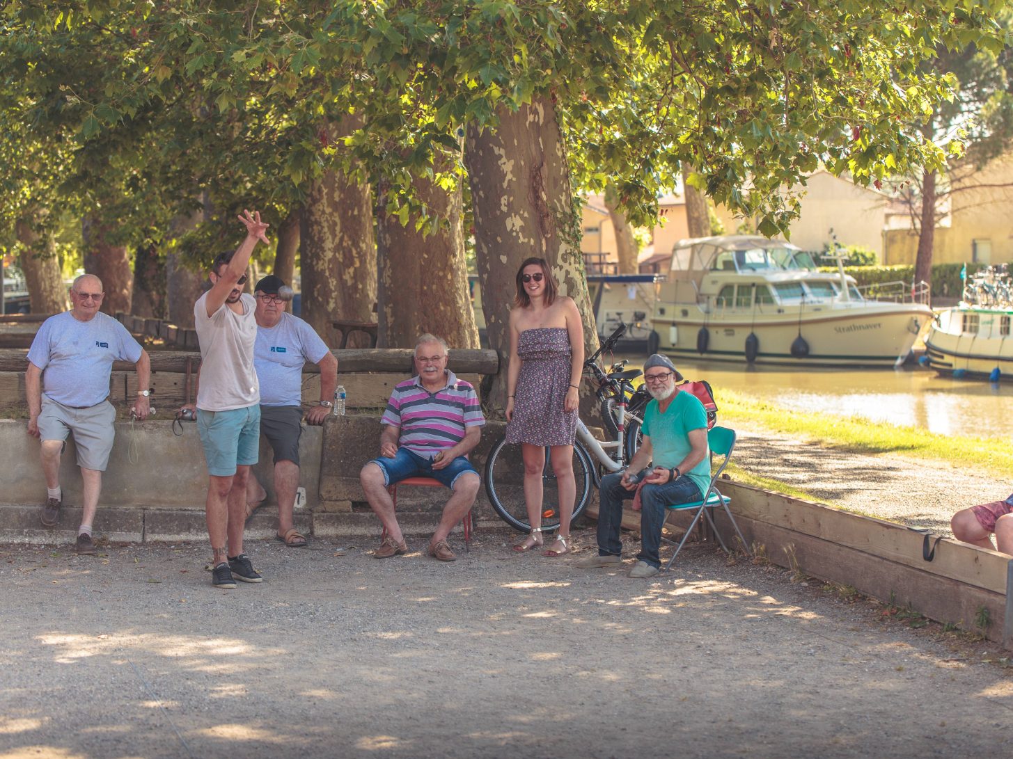 Pétanque et sieste le long du canal du Midi © Vincent Photographie, ADT de l'Aude