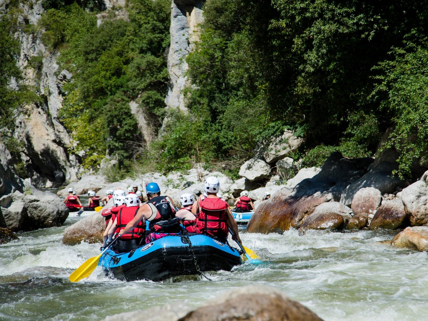 Rafting dans les gorges de la Haute vallée de l'Aude © Raphael Kann, ADT de l'Aude