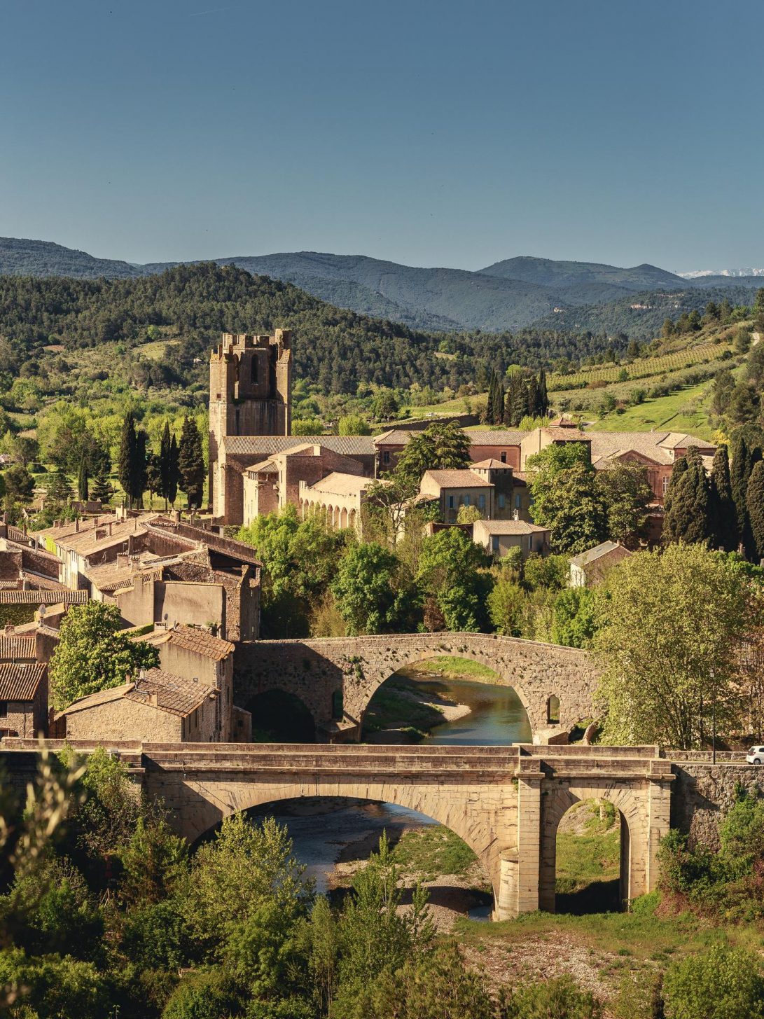 La cité médiévale de Lagrasse et son abbaye © Vincent Photographie, ADT de l'Aude