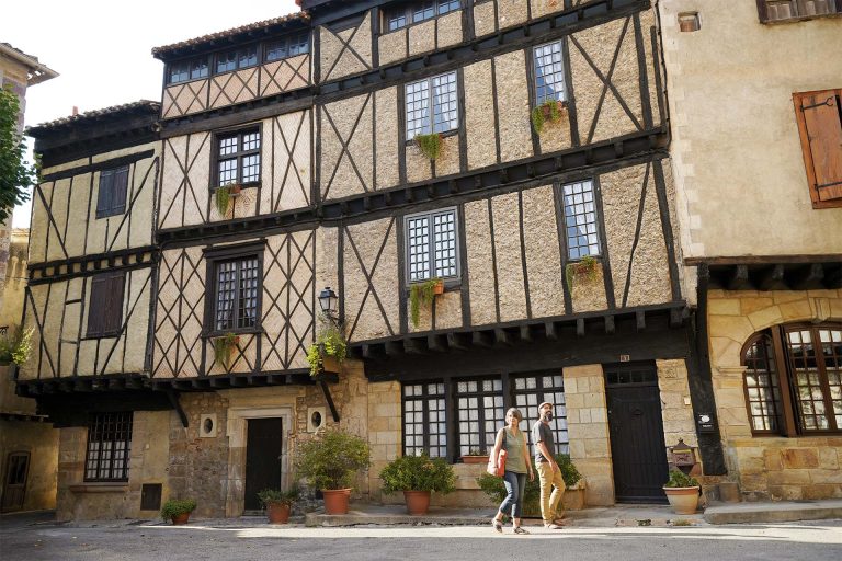 Visite du village d'Alet-les-Bains ©Raphaël Kann - ADT de l'Aude