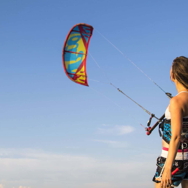 Apprendre le kitesurf dans l'Aude ©odejacob-pixabay