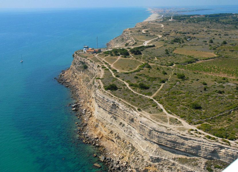 Balade le long de la Falaise à Leucate ©Jean Belondrade-Office de Tourisme de Leucate