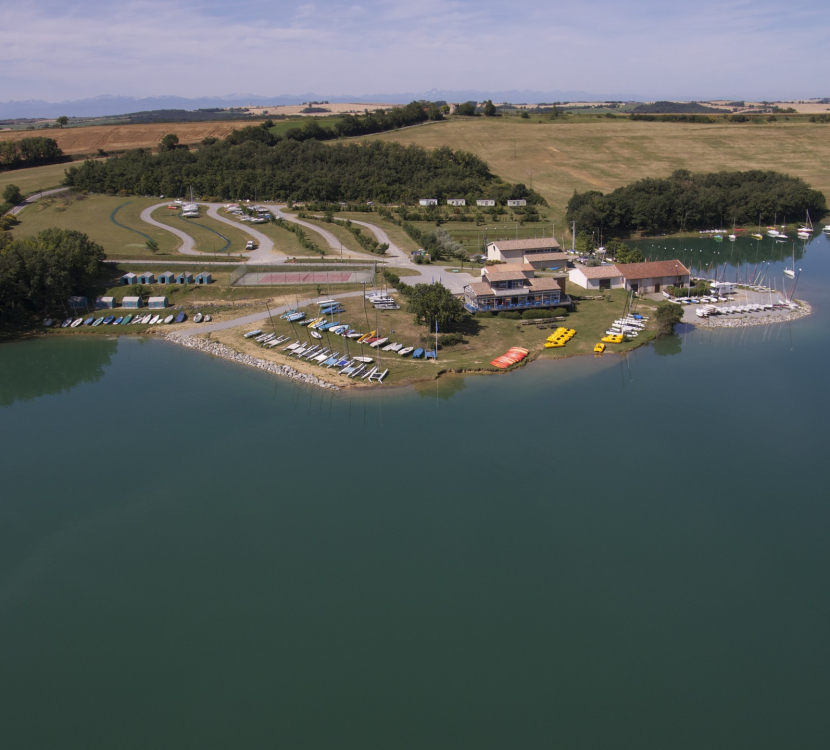 Le lac de la Ganguise, activité nautique ©Club de voile de Castelnaudary