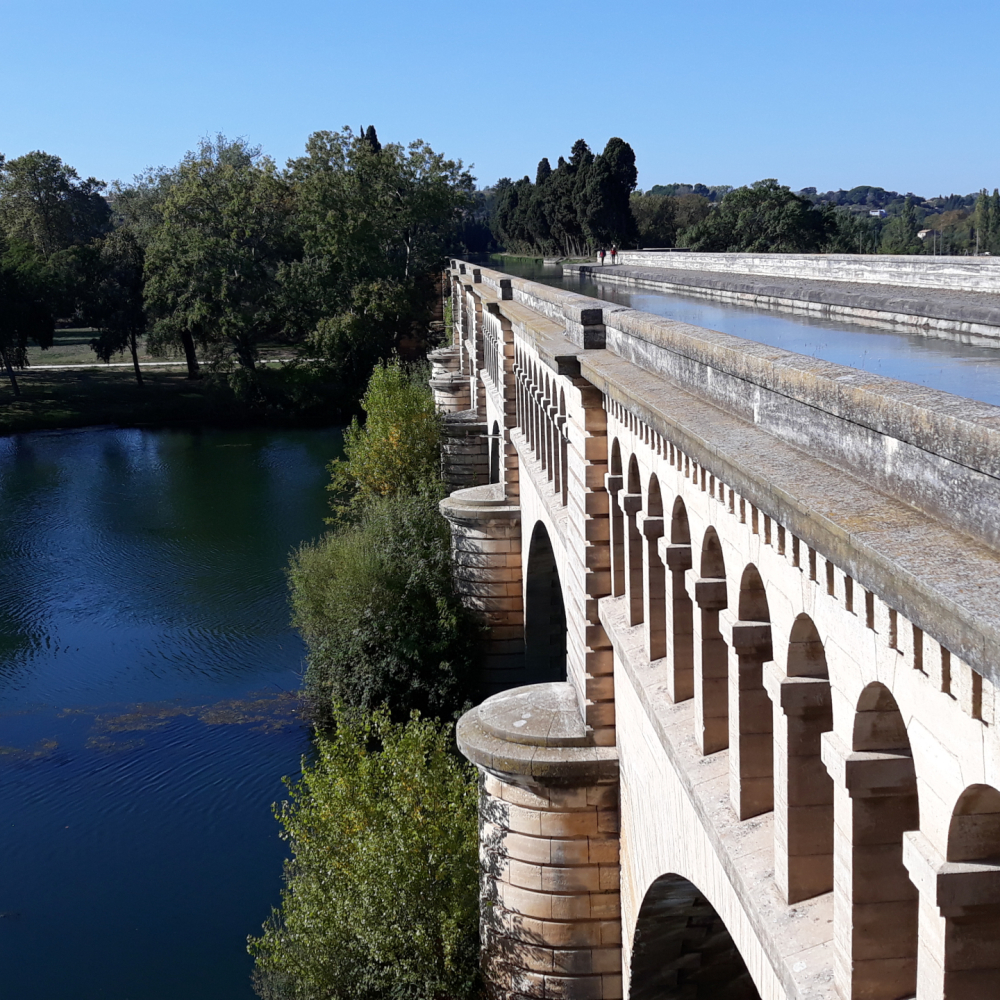 Le canal du Midi à Béziers dans l'Hérault, Escapade nature sa voiture, Pierre Le Douaron