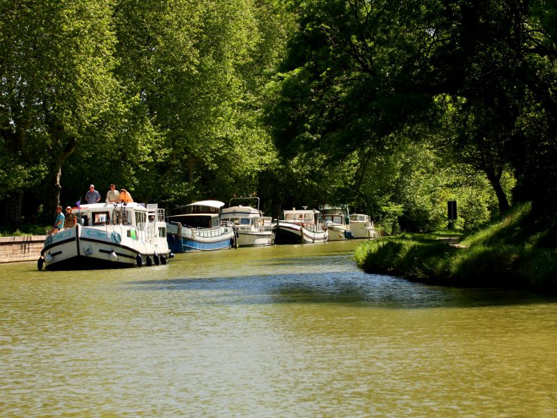 Carcassonne, canal du midi, bateaux