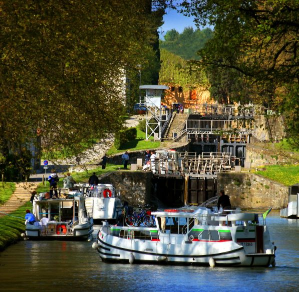 Carcassonne, canal du mid, écluses