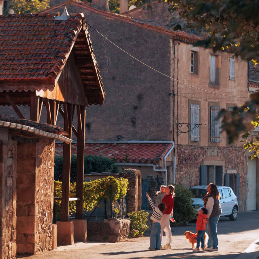 caunes-minervois-2025-10-ruelle-lavoir-by-vincent-photographie-adt-aude