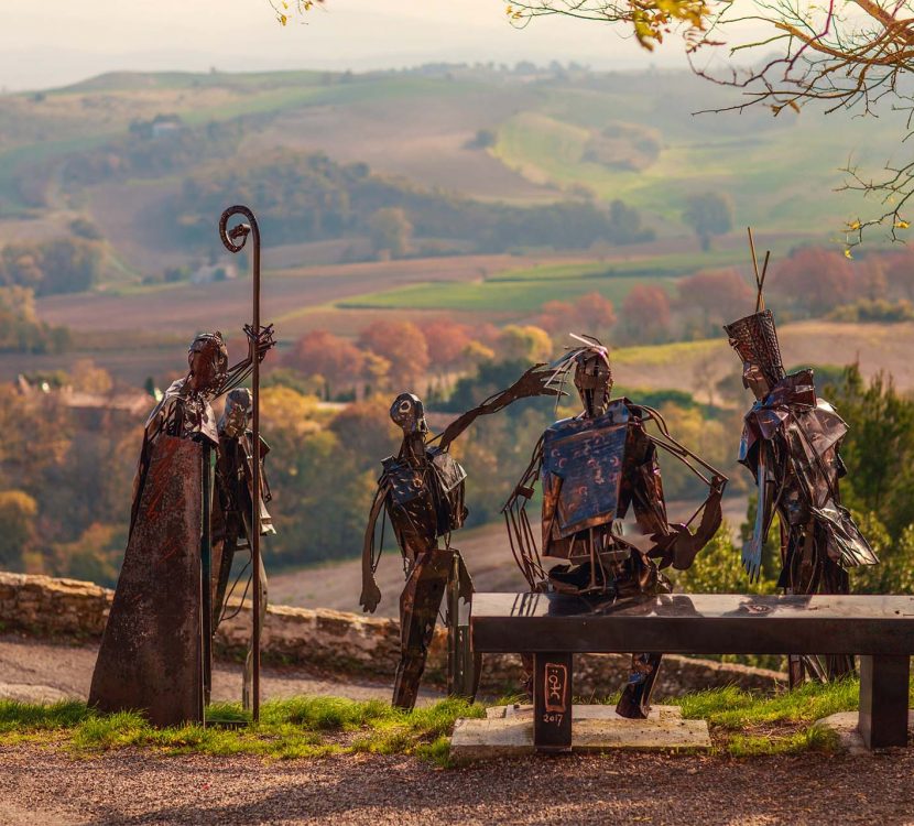 Le parcours sculpturel au village de Fanjeaux ©Vincent Photographie