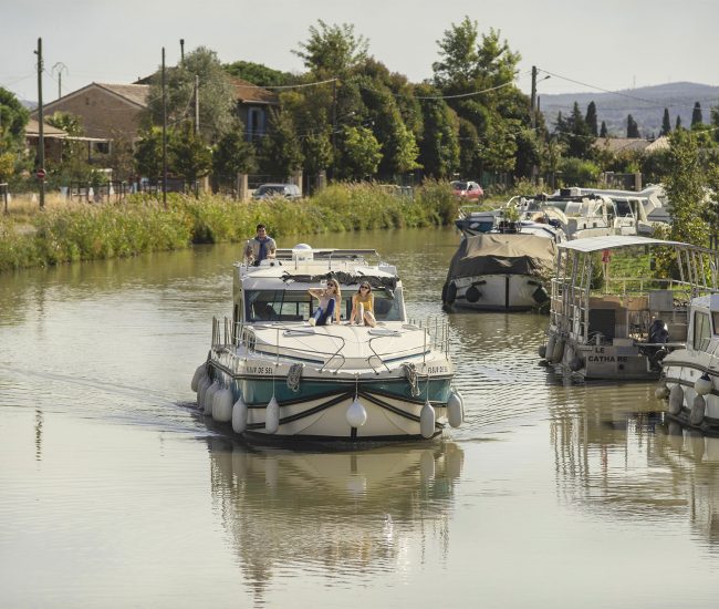 Le canal du Midi en bateau ©Idriss Bigou-Gilles - ADT de l'Aude