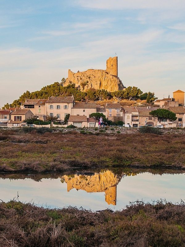 La Tour Barberousse à Gruissan, le village, les étangs©E. de Puy, ADT Aude