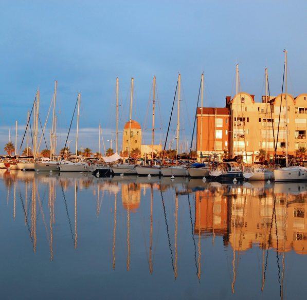 La Capitainerie du port de Gruissan ©Office de tourisme de Gruissan