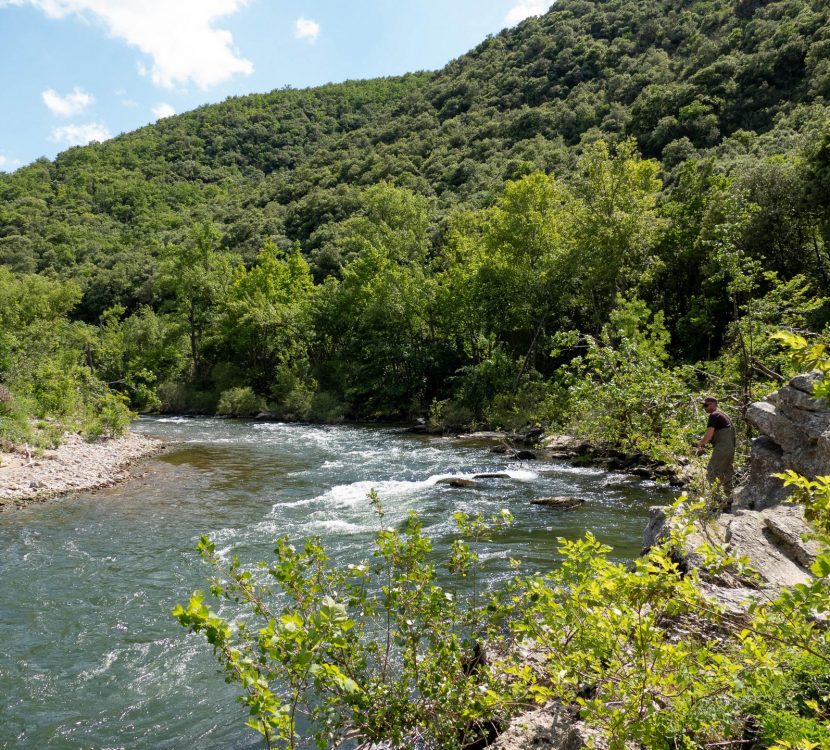 Pêche en rivière gorges de la Haute vallée de l'Aude © Jean Del Arco Aguirre, Fédération de pêche de l'Aude