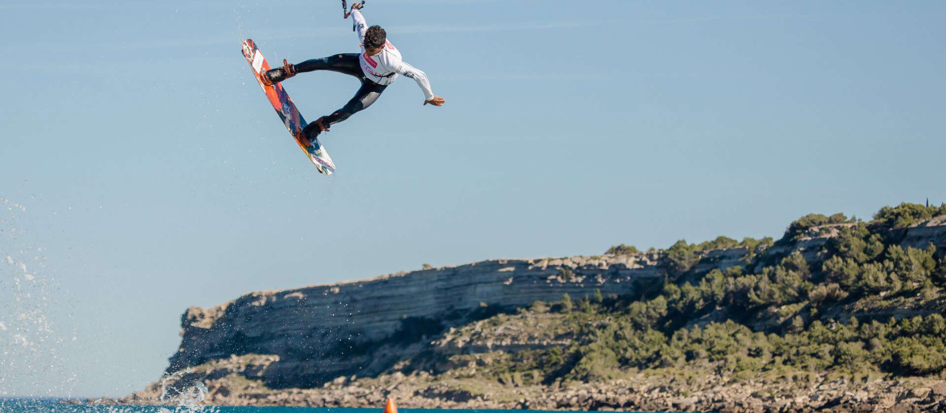 Kitesurfer à Leucate, la Franqui ©Office de Tourisme de Leucate
