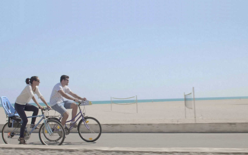 Balade à vélo en front de mer © Ailium, ADT de l'Aude