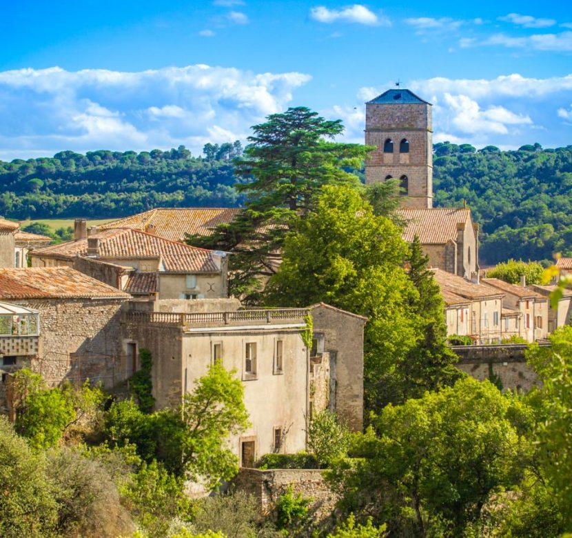 montolieu-2018-08-village-plan-large-cr-c-deschamps-adt-aude-min Montolieu, village du livre