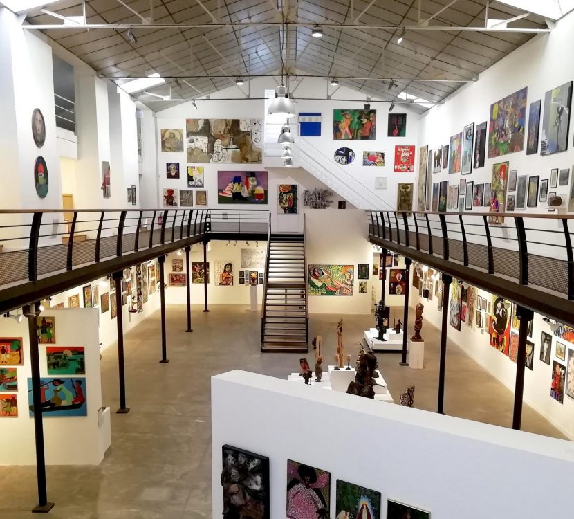 Le grand hall de la fabrique des Arts à Montolieu © Cerès Franco