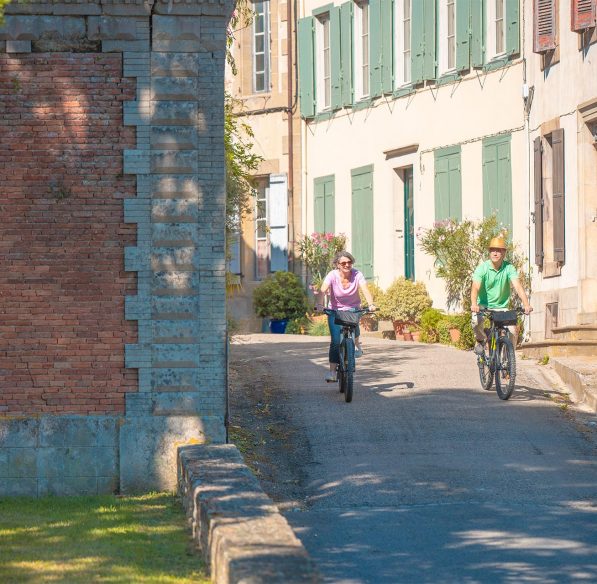 Balade à vélo dans les rues de Montréal ©Vincent Photographie - ADT de l'Aude