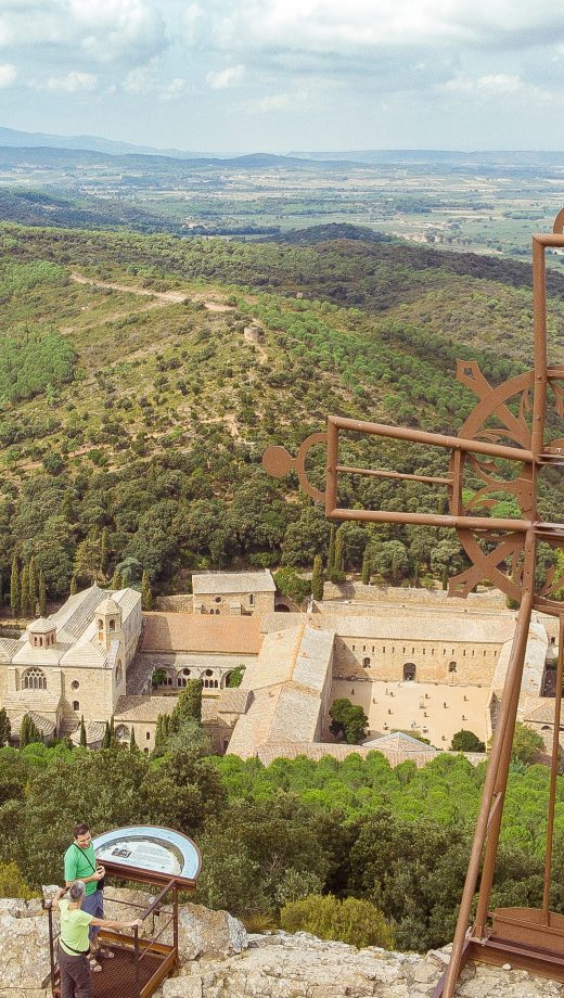 Narbonne, abbaye de fontfroide et massif ©Rogier Fackeldey-Abbaye de Fontfroide