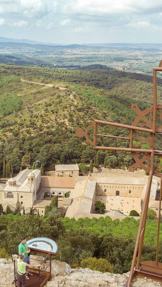 Narbonne, abbaye de fontfroide et massif ©Rogier Fackeldey-Abbaye de Fontfroide