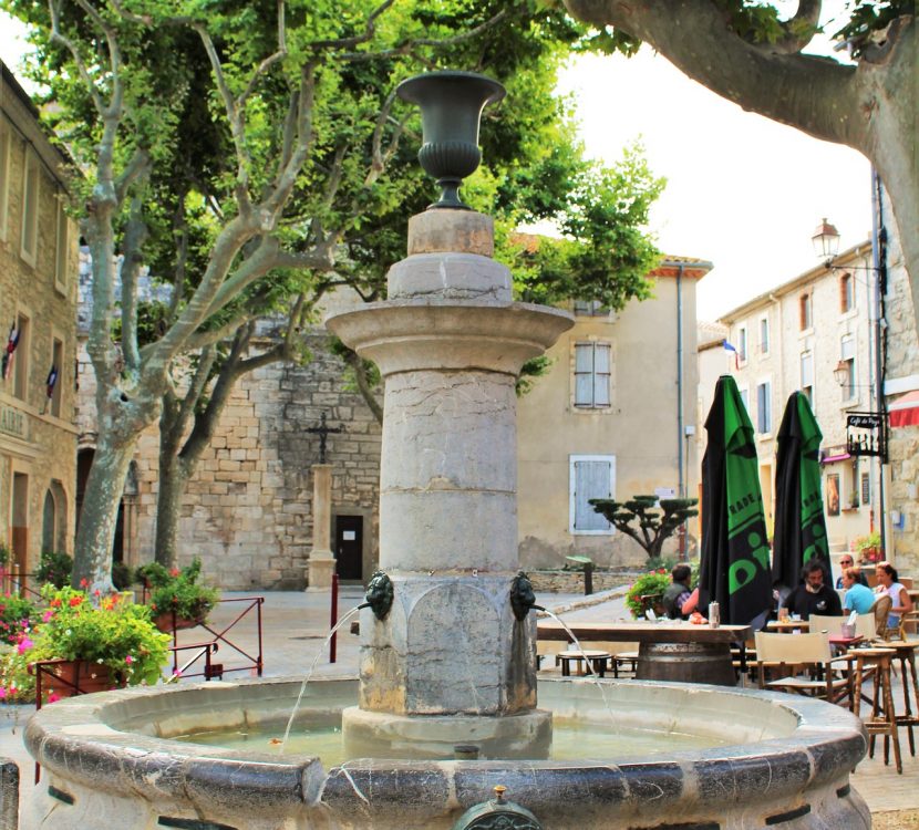 Fontaine du village de Peyriac de mer ©Pixabay