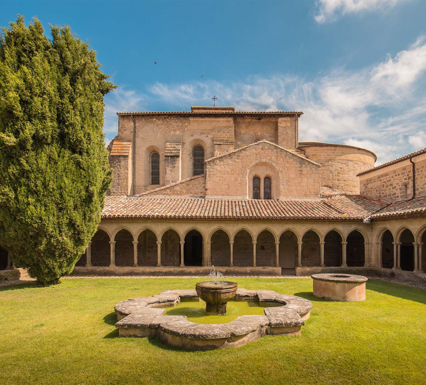 Visite de l'Abbaye Saint-Hilaire et son cloître ©Vincent Photographie - ADT de l'Aude