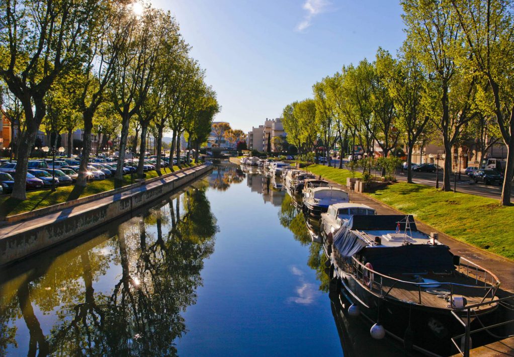 Sur les bords du Canal de la Robine à Narbonne ©Ville de Narbonne