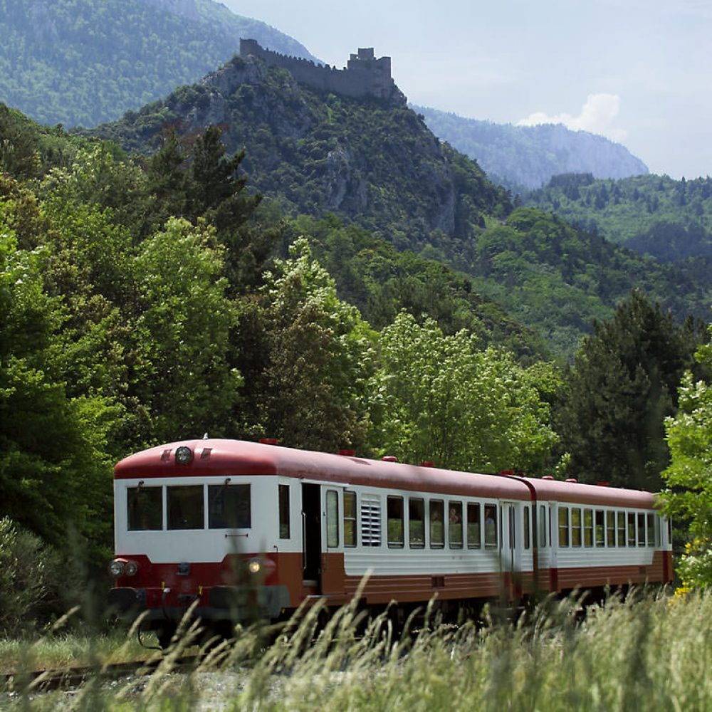 Balade à bord du Train Rouge Pays Cathare