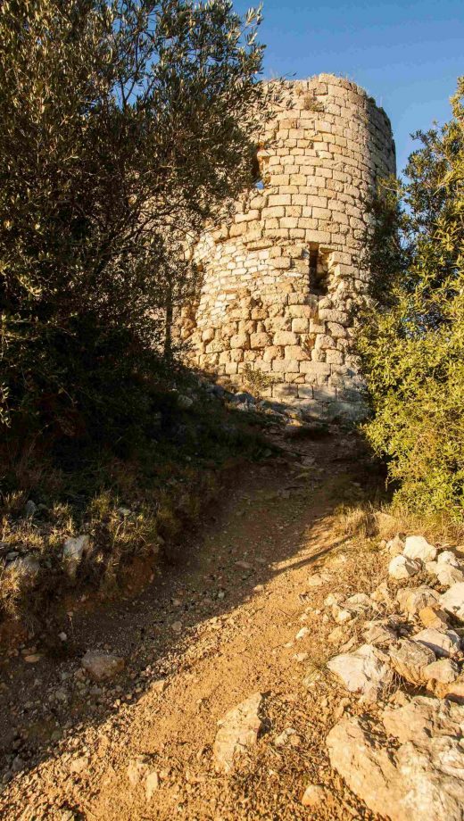 Découverte du Château d'Aguilar et sa tour ©Vincent Photographie